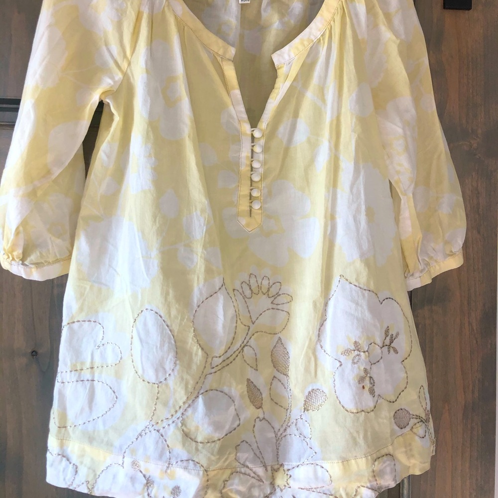 CAbi Butter Yellow top
